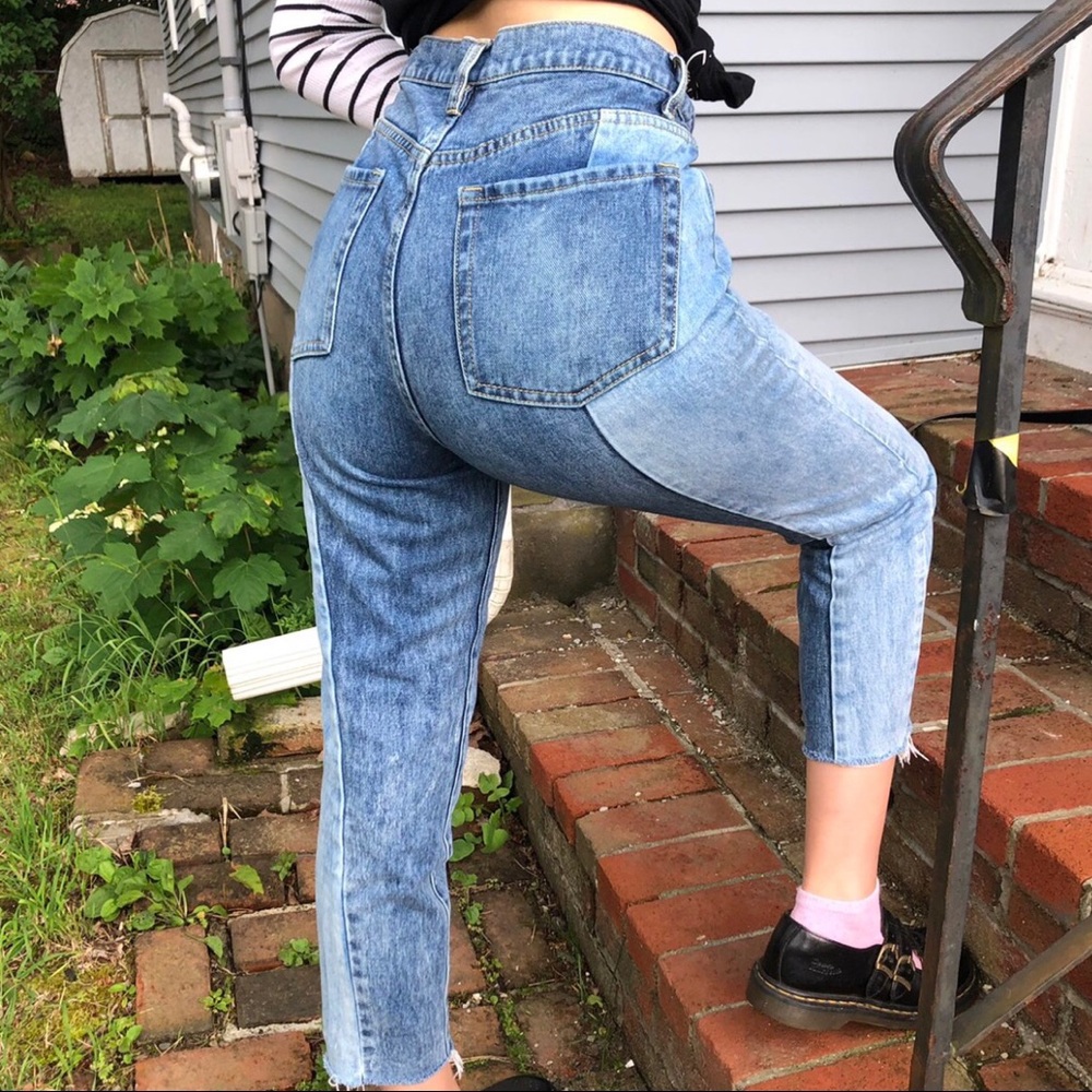 Vintage vibe two-toned high wasted mom jeans.